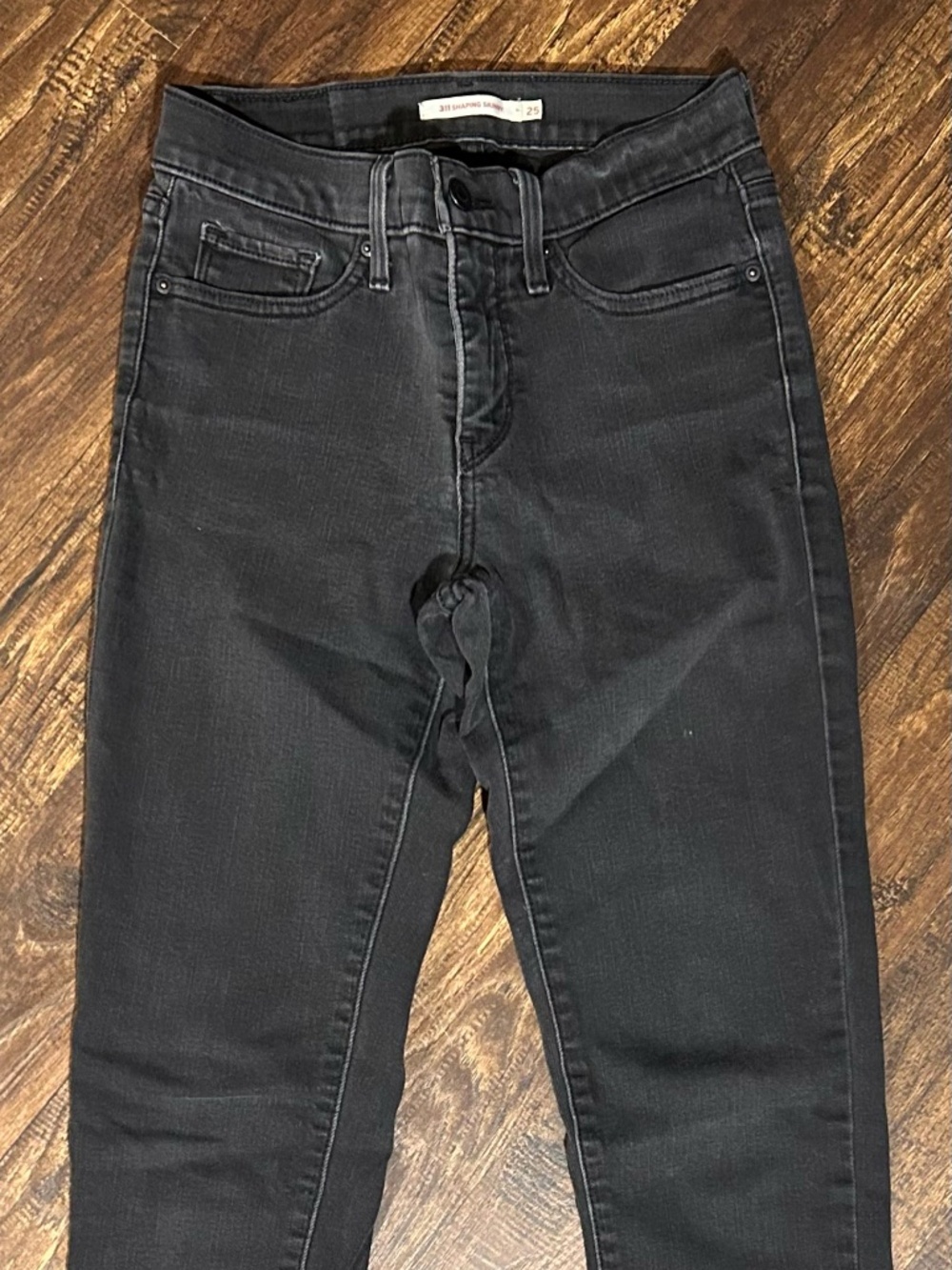 Levi's Black Skinny Jean